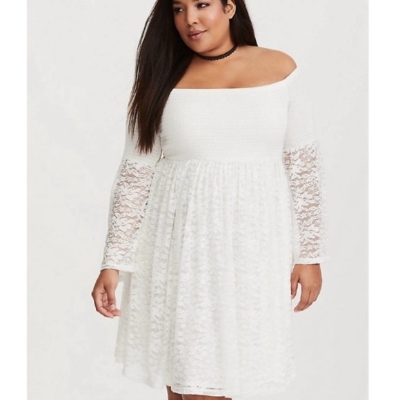 torrid Dresses & Skirts - NWOT TORRID 3 CREAM OFF THE SHOULDER LACE BELL SLEEVES BABYDOLL SMOCKED DRESS